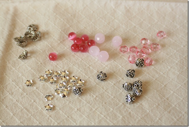 ReMarkable Home: Stretch Bracelet Tutorial